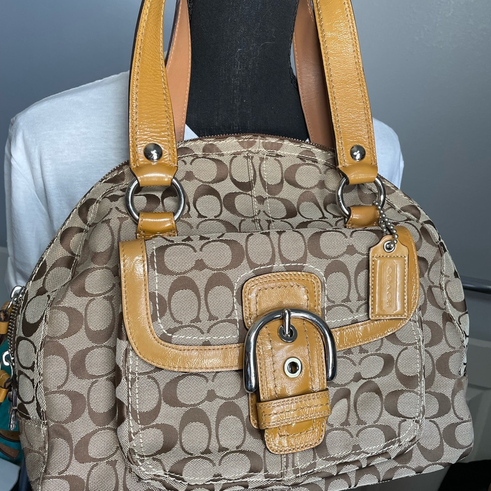 Coach shoulder bag